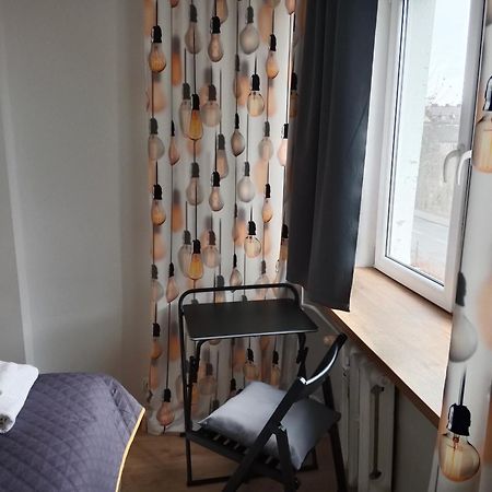 Apartament Dwupokojowy Ostrowiec Swietokrzyski Bagian luar foto