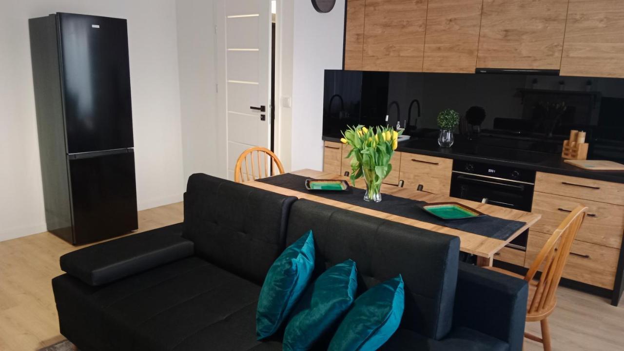 Apartament Dwupokojowy Ostrowiec Swietokrzyski Bagian luar foto