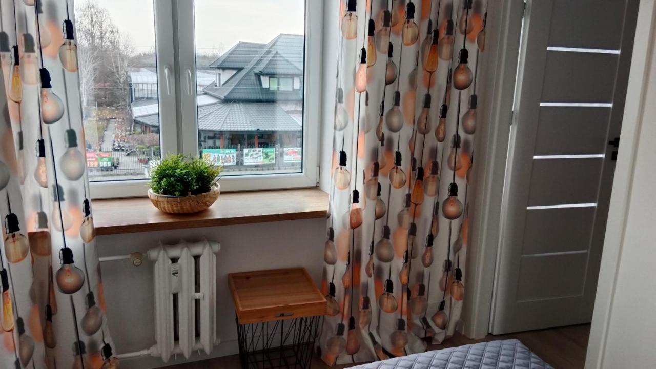 Apartament Dwupokojowy Ostrowiec Swietokrzyski Bagian luar foto