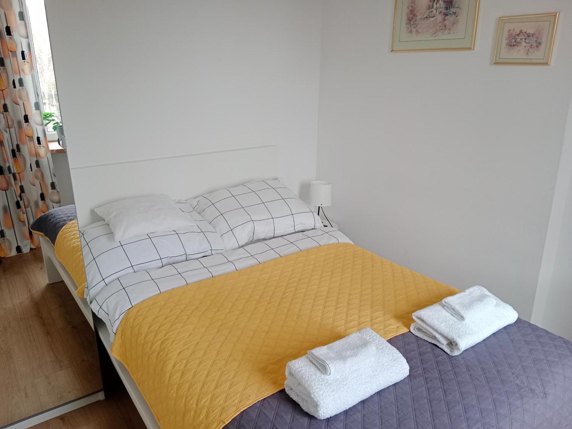 Apartament Dwupokojowy Ostrowiec Swietokrzyski Bagian luar foto