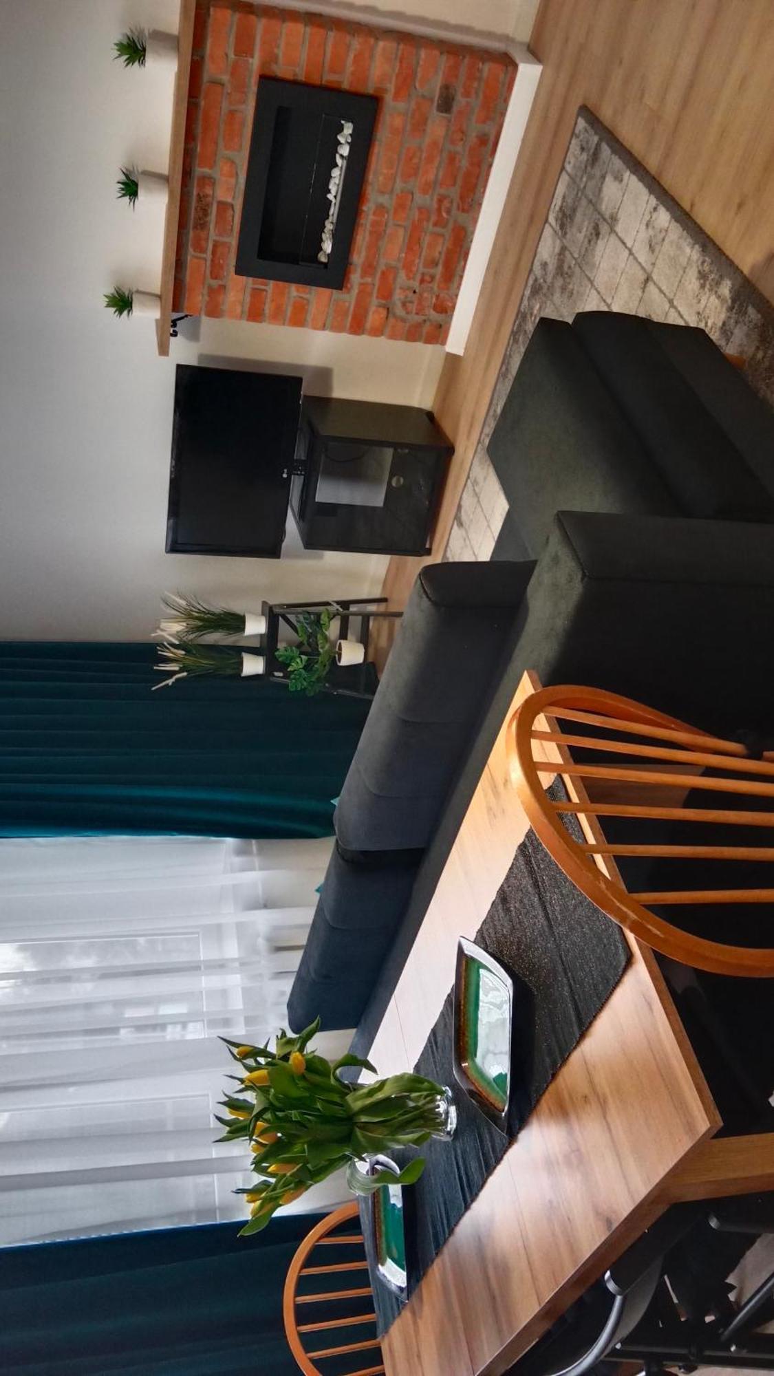 Apartament Dwupokojowy Ostrowiec Swietokrzyski Bagian luar foto